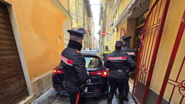Sassari: allarme per una finta bomba a mano della Seconda guerra ... &copy; Creative Commons