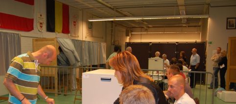 Ballottaggi, affluenza in calo: alle 12 ha votato il 13,55%