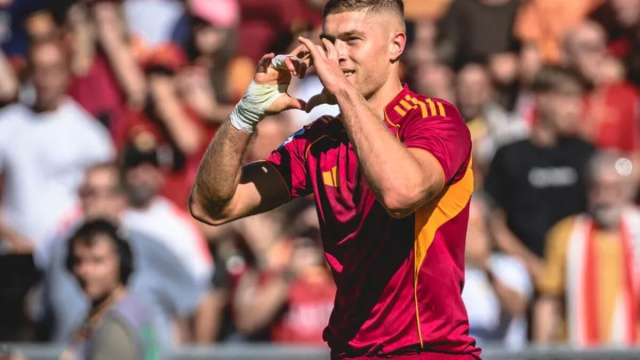 Artem Dovbyk, attaccante della Roma. Foto &copy; Roma