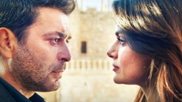 Cihan e Alya in Far Away &copy; Mediaset