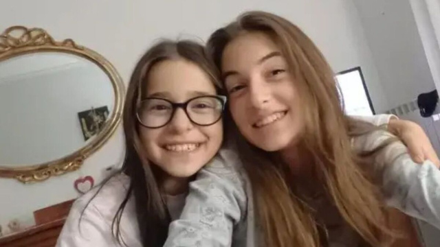 Le due sorelline, Sarah e Alisya