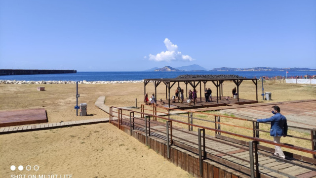 Riapre il lido comunale a Bagnoli - Napoli Village - Quotidiano di ... &copy; Creative Commons