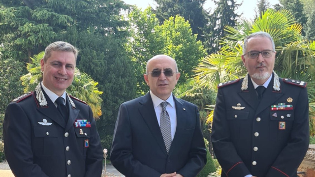 Il Comandante della Legione Carabinieri &ldquo;Lombardia&rdquo;, Generale di ... &copy; Creative Commons
