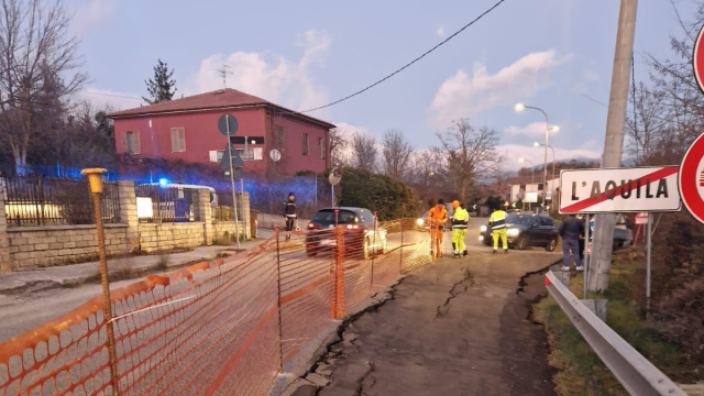 L'Aquila: cede tratto delle strada statale 17 bis - News Town L ... &copy; Creative Commons