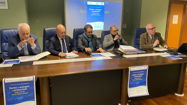Potenza: l'Unpli promuove con favore la legge regionale sul terzo ... &copy; Creative Commons
