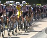 La UAE in testa al gruppo nella tappa di Ussel - &copy; Screenshot Eurosport