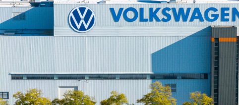VW: 'Soluzioni più intelligenti' per i costi, nessuna chiusura stabilimenti tedeschi