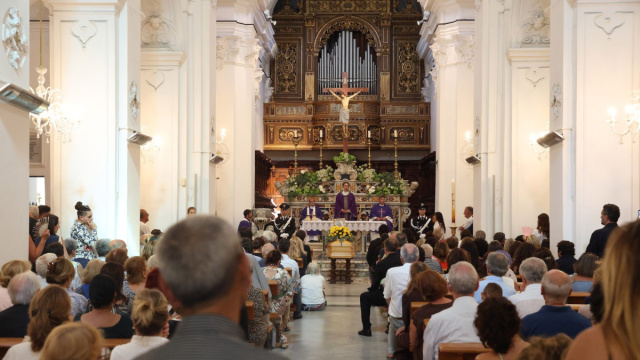 I funerali di Peppino Di Capri: "Ci ha insegnato a trasformare le ... &copy; Creative Commons