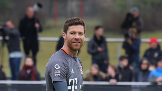 File:Xabi Alonso Training 2017-03 FC Bayern Muenchen-3.jpg - Wikipedia &copy; Creative Commons