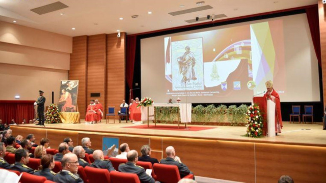 La Guardia di Finanza di Bari ha festeggiato il santo Patrono, San ... &copy; Creative Commons