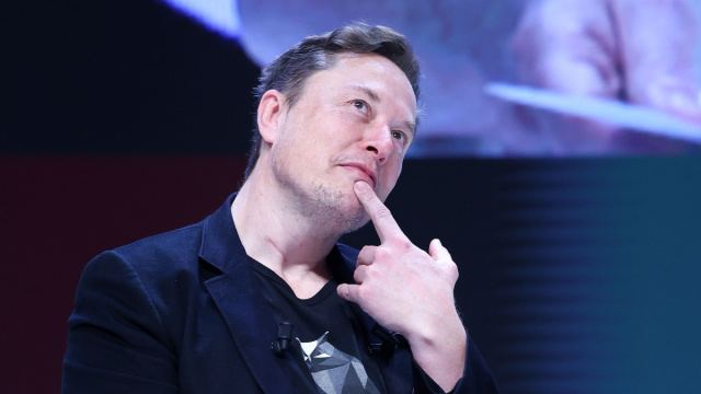 Un Elon Musk furioso minaccia azioni legali contro Apple ... &copy; Creative Commons