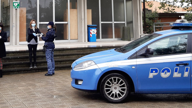 Viareggio - La Polizia di Stato in aiuto agli studenti - Questura ... &copy; Creative Commons