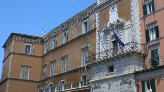 Palazzo del Governo (Ancona) - Wikipedia &copy; Creative Commons