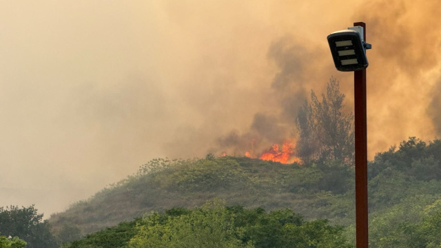 Vasto incendio tra Agnano e Pozzuoli, vertice in Prefettura ... &copy; Creative Commons