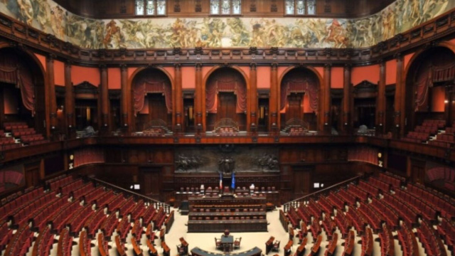 Aula Emiciclo - Creative Commons.