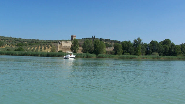 Isola Polvese, la Provincia attiva un servizio gratuito per ... &copy; Creative Commons