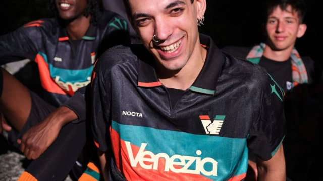 La nuova maglia del Venezia - Venezia Ufficiale.