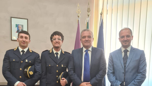 LATINA- nuovi funzionari alla Questura di Latina - Questura di ... &copy; Creative Commons