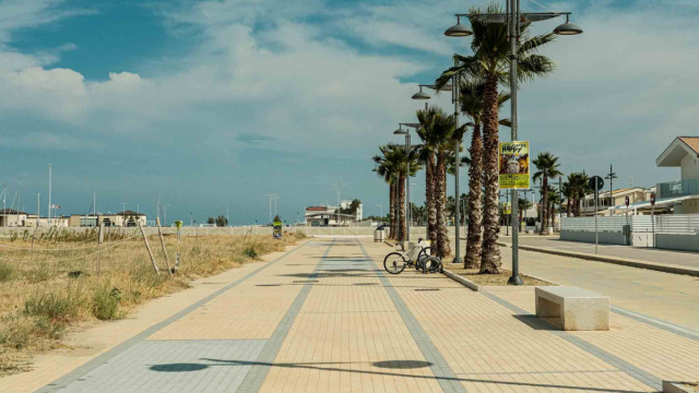 Molise, Spiaggia Abile al BIT di Milano - Secret Village &copy; Creative Commons