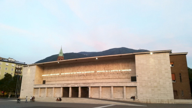 Palazzo degli Uffici Finanziari di Bolzano &ndash; INDAGINI E VERIFICA ... &copy; Creative Commons