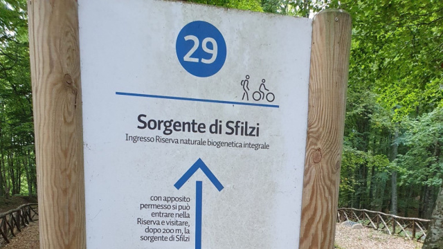 Rifugio Sfilzi &ndash; Percorsi in bici e come arrivarci  Komoot &copy; Creative Commons