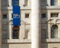 Borsa Milano apre in calo dello 0,82%: Ftse Mib a 51.947, StM affonda