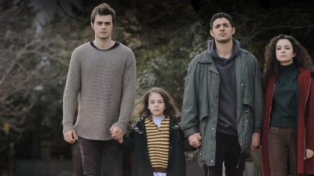 I quattro fratelli Eren protagonisti di Tutto per la mia famiglia &copy; Mediaset.