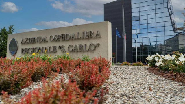 L'azienda ospedaliera regionale S.Carlo.