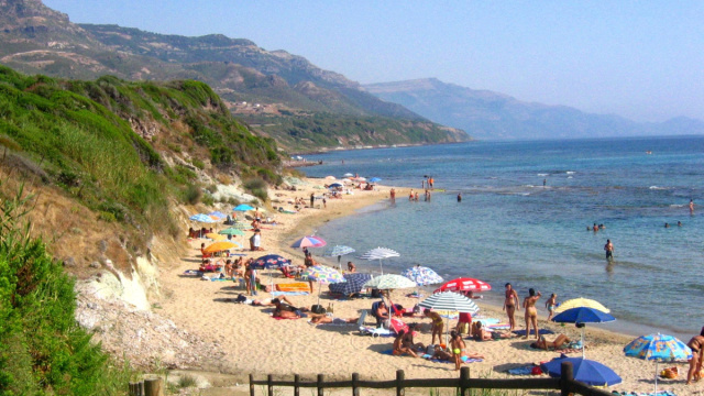 Spiaggia La Speranza, Sardegna: spiagge italiane su trovaspiagge.it &copy; Creative Commons