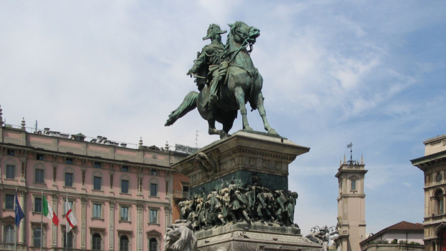 Monumento a Vittorio Emanuele II (Milano) - Wikipedia &copy; Creative Commons
