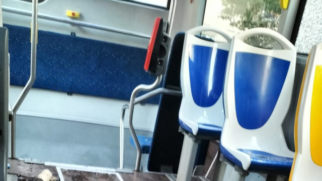 Violenza a Genova, autista Amt aggredita e lancio di pietre contro ... &copy; Creative Commons