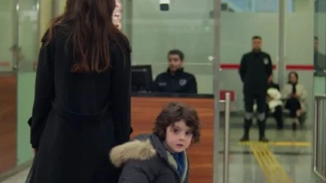Alya e Deniz in Far Away &copy; Mediaset
