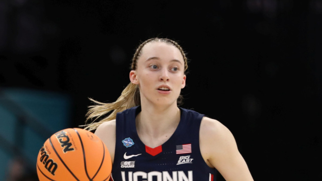 File:Paige Bueckers Final Four.jpg - Wikipedia &copy; Creative Commons