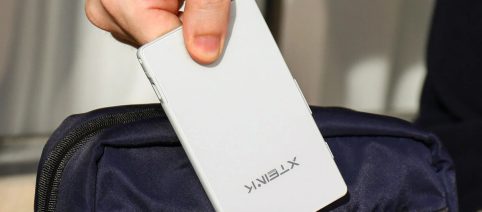 Xteink X4 Pro rivoluziona il tascabile: ora con touch e luce frontale
