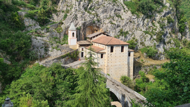 Papasidero, &ldquo;Emozioni di Arte e Luce - tra Santuario e fiume Lao ... &copy; Creative Commons