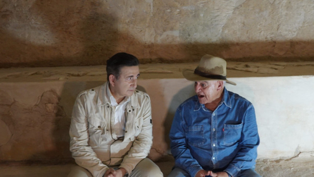 Giacobbo e Hawass si confrontano su alcune tematiche &copy; Creative Commons