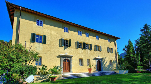 Villa Camaiore, Villa di lusso per vacanze in affitto a Camaiore ... &copy; Creative Commons