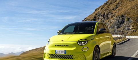Mercato auto europeo in ripresa: a giugno +13,1%, Stellantis a +5,3%