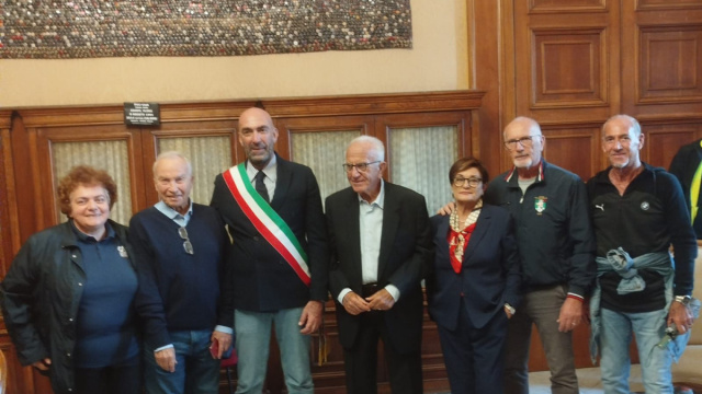 Bari, consegnati i riconoscimenti Estate 2004 alla presenza del ... &copy; Creative Commons