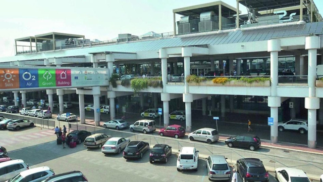 Nuovo parcheggio multipiano nell'aeroporto di Bari, lo realizzer&agrave; ... &copy; Creative Commons
