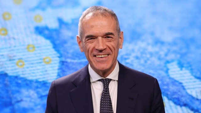 Senza giri di parole&rdquo; &ndash; Carlo Cottarelli a Valmadrera - Comune di ... &copy; Creative Commons