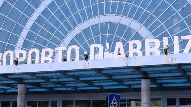A ottobre passeggeri in aumento del 53,47% all'aeroporto d'Abruzzo ... &copy; Creative Commons