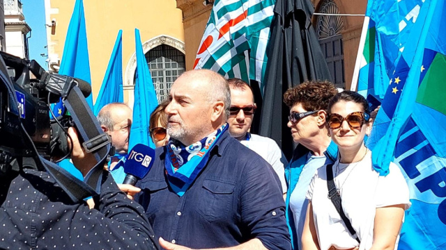 SINDACATI E POSTE ITALIANE: SABATO 18 MAGGIO, PRESIDIO DALLE ORE ... &copy; Creative Commons
