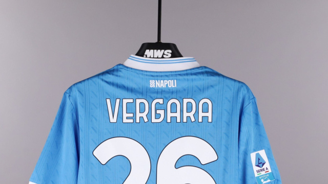 Antonio Vergara  AC Milan - Napoli  MatchWornShirt &copy; Creative Commons