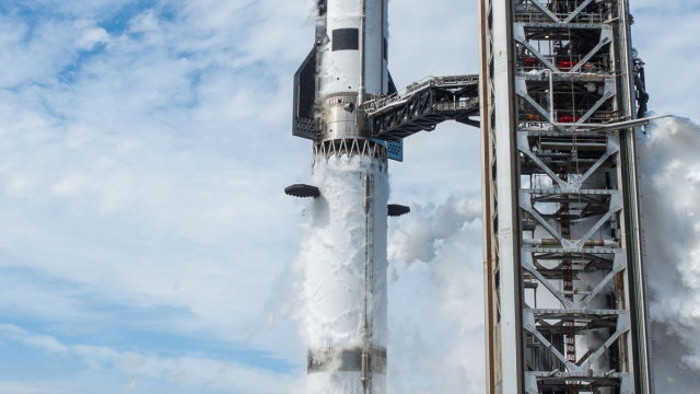 SpaceX - Updates &copy; Creative Commons