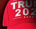 Trump posta immagini AI: cappellino '2028', JFK e Washington salvato