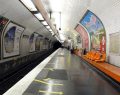 Attacco con il coltello a Parigi: tre feriti a Porte de Clichy, arrestato un uomo
