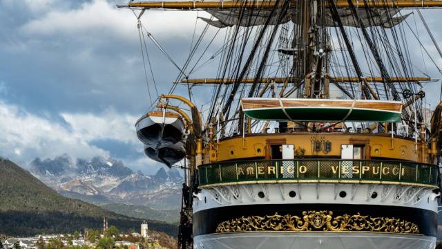 CANADA  Nave Amerigo Vespucci a Qu&eacute;bec City fino al 27 luglio ... &copy; Creative Commons