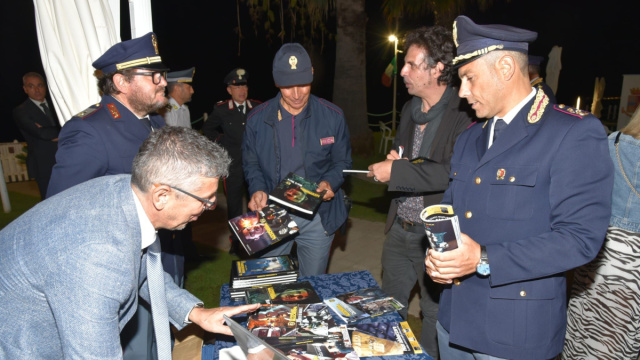 La Polizia di Stato col Commissario Mascherpa torna sul territorio ... &copy; Creative Commons
