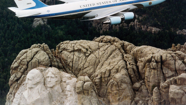 Air Force One - Wikipedia &copy; Creative Commons